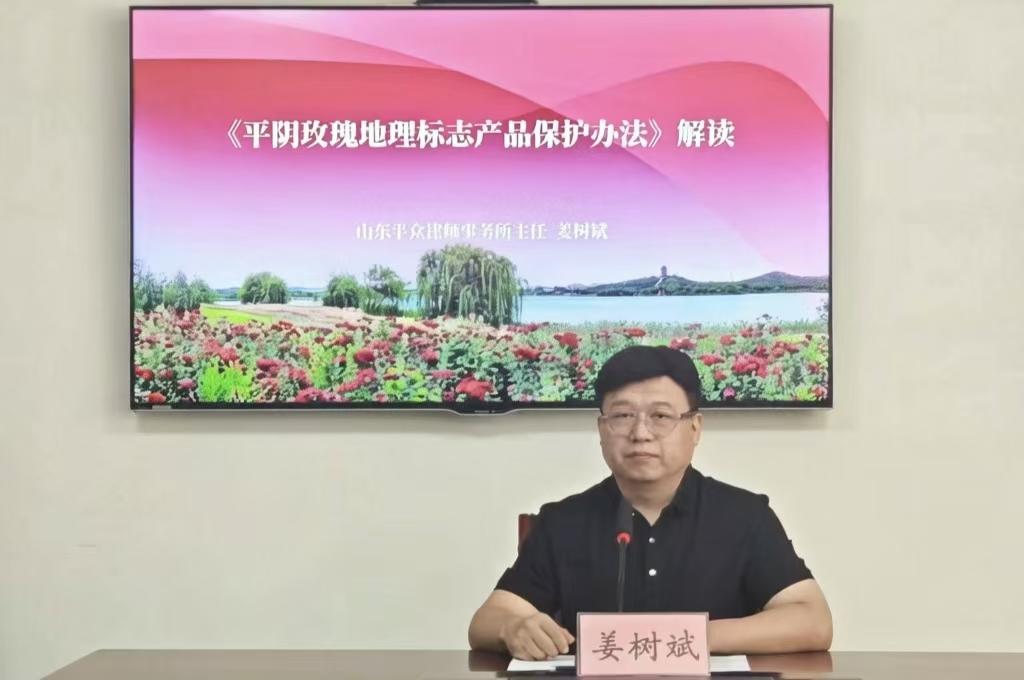 专家照片.jpg